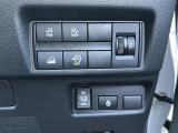 店舗にて現車の確認もいただけますので、お電話で在庫のご確認の上、是非ガリバー黒部店までご来店くださいませ!!!