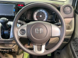 【ステアリングスイッチ】運転中、前方から目線をそらすことなく、オーディオ等の操作が可能な便利機能!安心&快適なドライブを演出してくれます♪