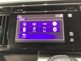 ナビゲーションはフルセグTV、インターナビ対応のGathers純正メモリーナビを搭載しています。Bluetoothオーディオ機能がありますので、スマートフォンなどの音楽も再生できます。