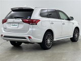 アウトランダーPHEV 2.0 G ナビパッケージ 4WD 4WD 修復歴無し