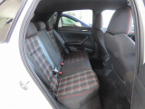 ISOFIX(イソフィックス)基準適合チャイルドシート固定装置!!安心楽々で対応チャイルドシートが取付できます。