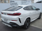 X6  M60i xドライブ 4WD