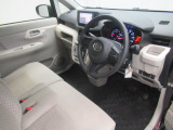 ゆったりとした室内!運転もしやすいです