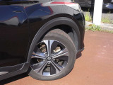 205/55R17タイヤ+スタイリッシュな専用アルミホイールです。スタッドレスタイヤや各種オプションのご注文も承っております(^^)/