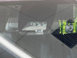 【トヨタセーフティセンス】走行中に前方の車両等を認識し、衝突しそうな時は警報とブレーキで衝突回避と被害軽減をアシスト。より安全にドライブをお楽しみいただけます。