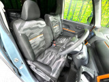 運転席シート廻りは使用感も少なく、良好な状態となっています。丁寧に使われていたことがよくわかりますね。