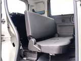 お車選びをお楽しみ頂けるよう、在庫車の展示スペースを十分に確保しております。