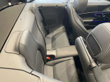 車両は屋内展示しておりますので天候に関係なくごゆっくりコンディションご確認頂けます。車両を倉庫へ保管している場合が御座いますのでご来店前に在庫確認頂けると幸いです。TEL072-784-8800