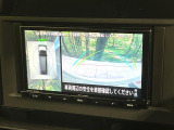 【アラウンドビューモニター】専用のカメラにより、上から見下ろしたような視点で360度クルマの周囲を確認することができます☆死角部分も確認しやすく、狭い場所での切り返しや駐車もスムーズに行えます。