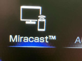 Miracast内蔵です。アンドロイドスマホをお持ちの方は、Bluetooth接続にてスマホ内の画像や動画、音楽などを映し出すことが出来ます。一部、使用できない機種もあります。
