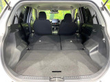 普段のお買い物や通勤、送迎等に十分な荷室スペースを確保しております。セカンドシートを倒すと、大きな荷物の積載も可能です♪