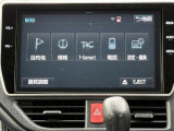 純正ナビを装備。タッチパネル式で使いやすく、お出かけもラクラクです。
