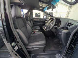 見通しのよいすっきりとした視界で、誰でも運転しやすいです。運転のしやすさは疲れにくさにも繋がりますよ♪