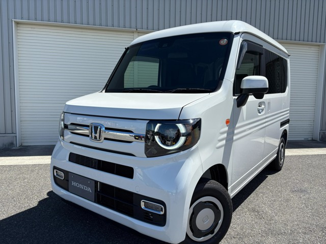 N-VANファン ターボ 4WD