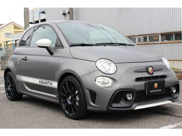 アバルト　コンペ　パフォーマンスパッケージ　17 一段とスポーティーな「アバルト595コンペティツィオーネ」限定