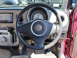 ハンドル周りもスッキリしており運転がしやすいです。