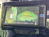 【パノラマモニター】専用のカメラにより、上から見下ろしたような視点で360度クルマの周囲を確認することができます☆死角部分も確認しやすく、狭い場所での切り返しや駐車もスムーズに行えます。