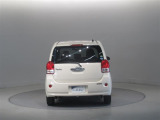 U-Carの販売だけでなく自動車保険、携帯電話の販売も行っております。