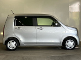 弊社のお客様からのワンオーナーの下取り車で入荷しました。弊社の整備記録も有るので、安心してお乗り頂けるお車です!