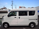必ず納車前に整備を行いその際に、エンジンオイル、オイルフィルター、ワイパーゴムの交換を実施いたします!!