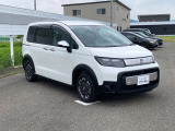 フリード 1.5 e:HEV クロスター 4WD 