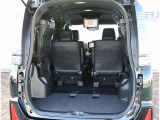 【車屋】として、長く車業界に従事した経験豊富なスタッフが在籍しております。