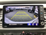 運転が苦手な方も車庫入れラクラクです!ギアをリバースに入れれば自動的にモニターが切り換わりますので、面倒な操作は不要です。狭い駐車場もお車を傷つけず安心です!
