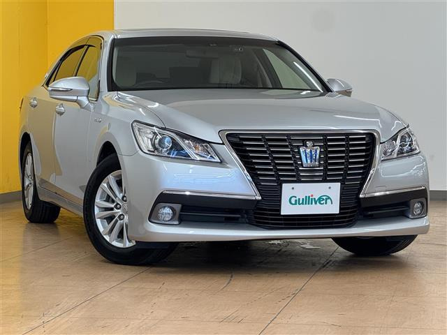 クラウン ハイブリッド 2.5 ロイヤルサルーン サンルーフ 修復歴無し