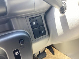 運転席シートヒーター装備です。冬すぐにシートが温まります。