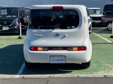 お車でお越しの際は、【東名・厚木IC】【圏央道・厚木南IC】より、R129を平塚方向へまっすぐ3〜4km(約10分程)です。