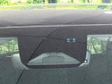 【ホンダセンシング】走行中に前方の車両等を認識し、衝突しそうな時は警報とブレーキで衝突回避と被害軽減をアシスト。より安全にドライブをお楽しみいただけます。