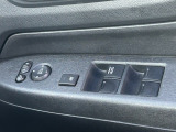 運転席窓操作部スイッチの画像です。