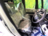 もちろん車内はキレイです♪よりクリーンな状態をキープしたいお客様には『ナノゾーンコート』がおすすめ!新型コロナウイルス対策や、除菌・消臭に効果を発揮し多くの方にご好評いただいております。