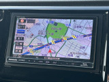 お出かけの際に安心のナビ付です☆バックカメラ機能で駐車もスムーズに行えます。