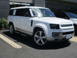 ディフェンダー 130 ファースト エディション 3.0L D300 ディーゼル 4WD 