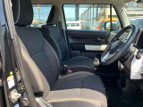 エンジンルームも綺麗に洗浄してから納車致します。普段あまり見ることが無い箇所だからこそ綺麗だと感動しますよね(*´▽`*)