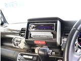 お車選びをお楽しみ頂けるよう、在庫車の展示スペースを十分に確保しております。