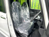 運転席シート廻りは使用感も少なく、良好な状態となっています。丁寧に使われていたことがよくわかりますね。