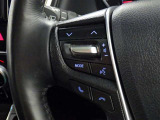 ステアリングスイッチ装備!運転しながら手元でオーディオの操作などができます。