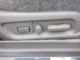 【電動シ-ト】高級車の必須装備ですね!