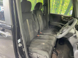 運転席シート廻りは使用感も少なく、良好な状態となっています。丁寧に使われていたことがよくわかりますね。
