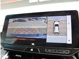 お車選びをお楽しみ頂けるよう、在庫車の展示スペースを十分に確保しております。