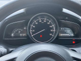 スポーティでで洗練されたメーターです。