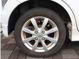 【車屋】として、長く車業界に従事した経験豊富なスタッフが在籍しております。