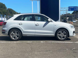 Q3 2.0 TFSI クワトロ 180PS Sラインパッケージ 4WD 