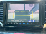 後退時に車両の進行方向のガイド線を表示してくれます!便利な機能ですが後方確認の目視もお忘れなく!