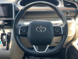 【ステアリングスイッチ】運転中、前方から目線をそらすことなく、オーディオ等の操作が可能な便利機能!安心&快適なドライブを演出してくれます♪