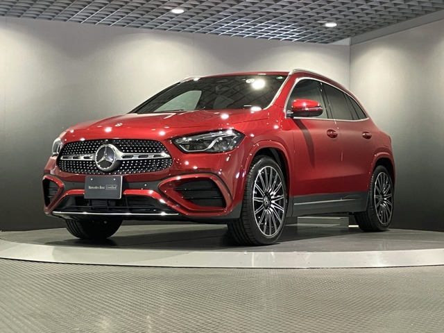 GLAクラス GLA200d 4マチック AMGラインパッケージ 4WD 