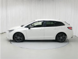 カローラツーリング 1.8 ハイブリッド W×B E-Four 4WD 