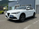 内装クリーニングも施しております。内装の綺麗なお車は気持ちが良くオススメさせていただく1つのポイントになっております。